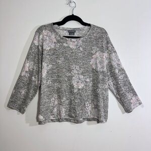 Van Heusen XL Gray Floral Lightweight Sweater 3/4 Sleeve Rayon Blend